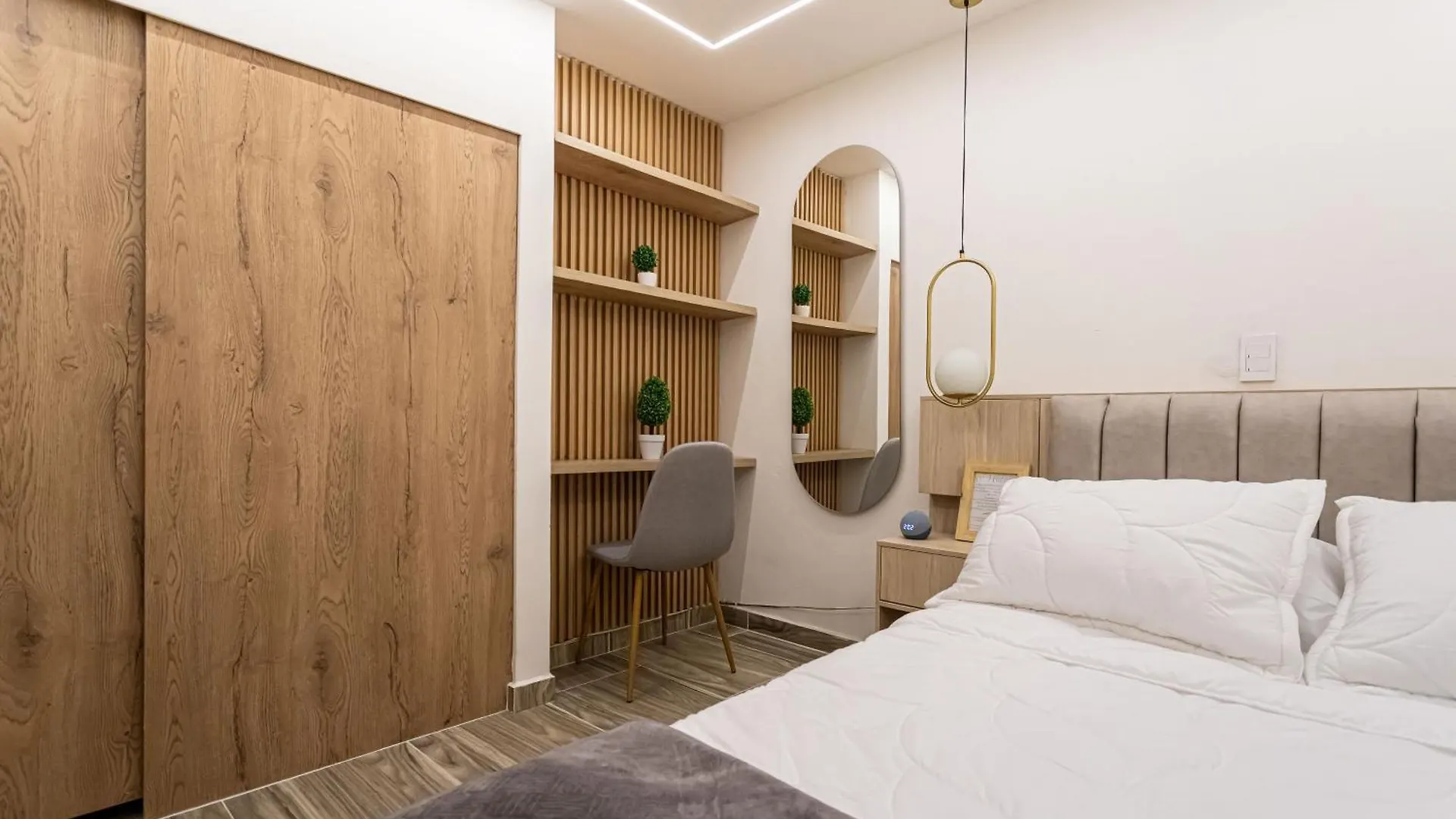 Cozy Apartment With A/C In North Medellin.