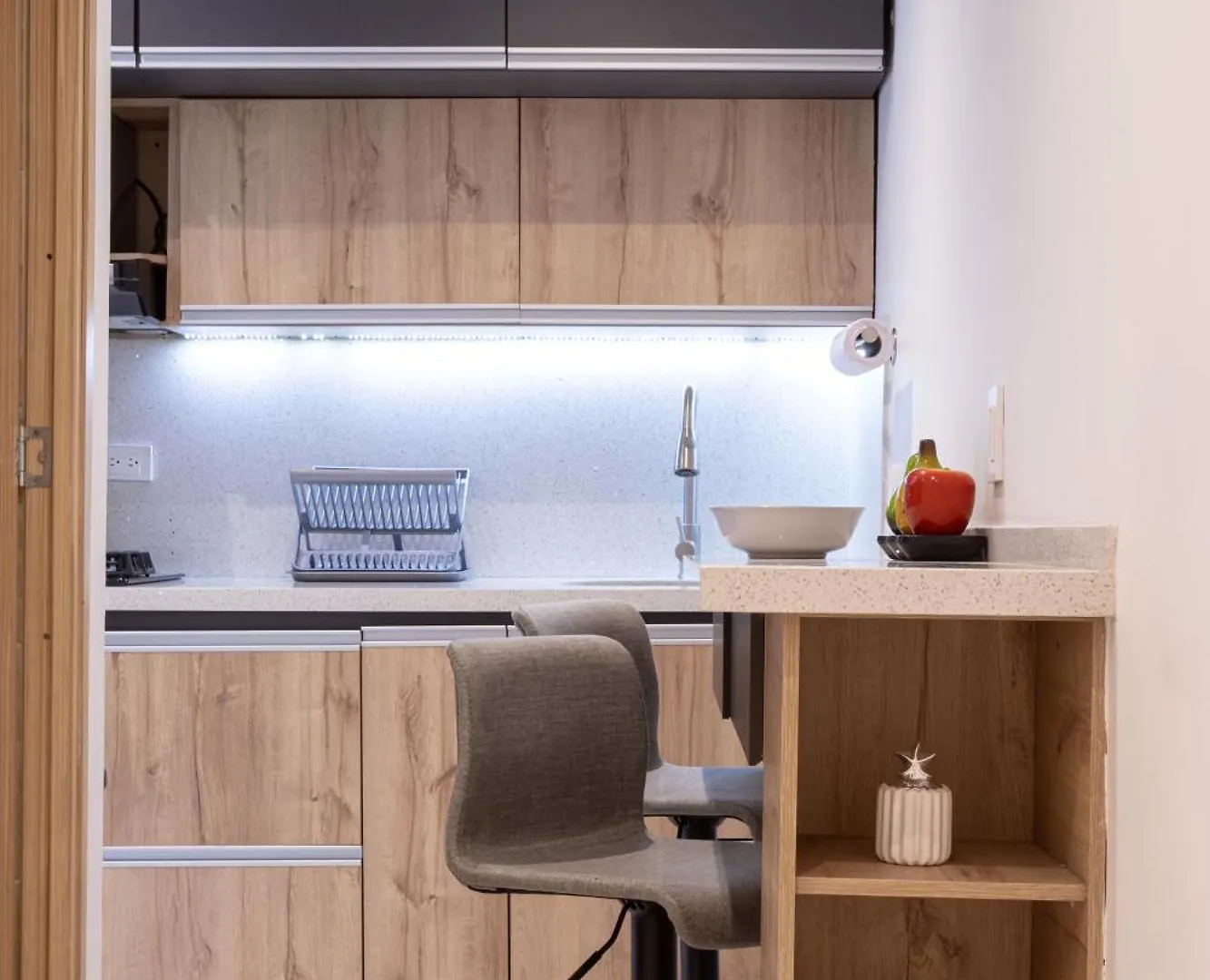 Cozy Apartment With A/C In North Medellin.