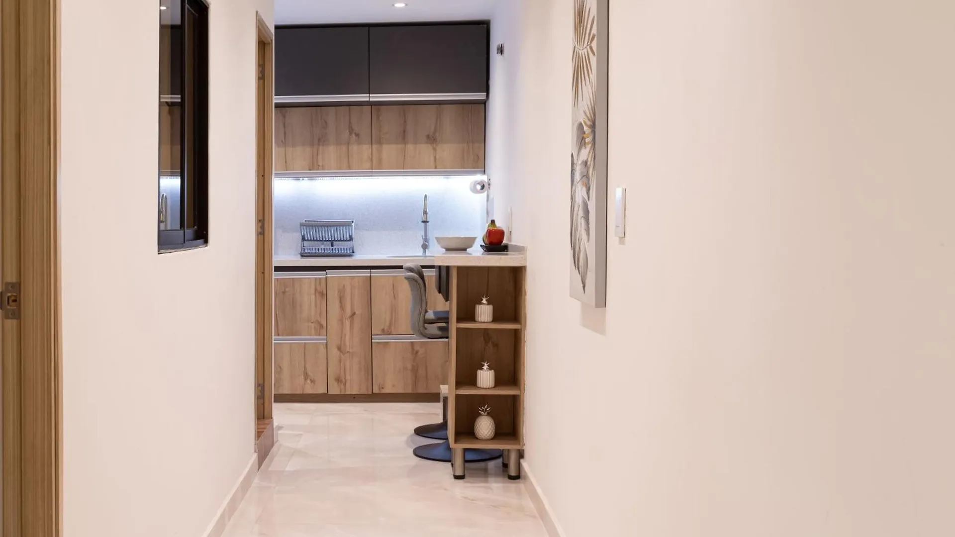 Cozy Apartment With A/C In North Medellin.