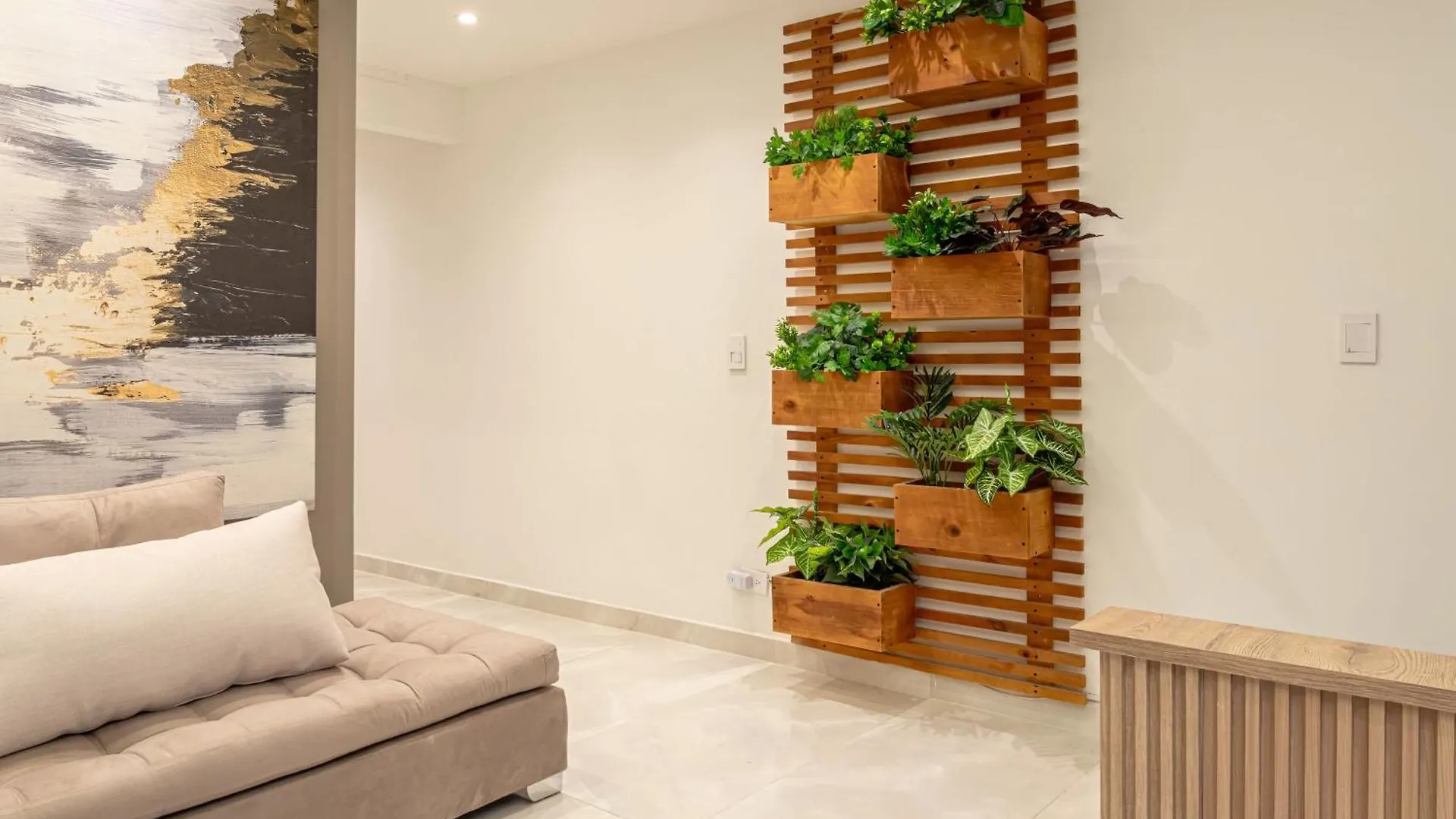 Cozy Apartment With A/C In North Medellin. Medellin