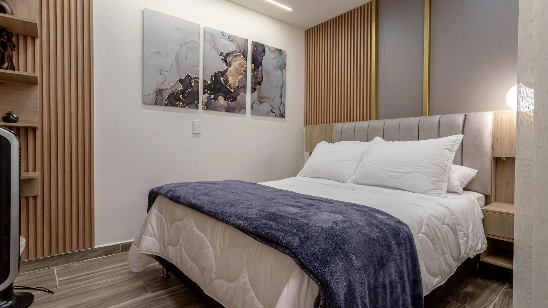 Cozy Apartment With A/C In North Medellin.  Medellin